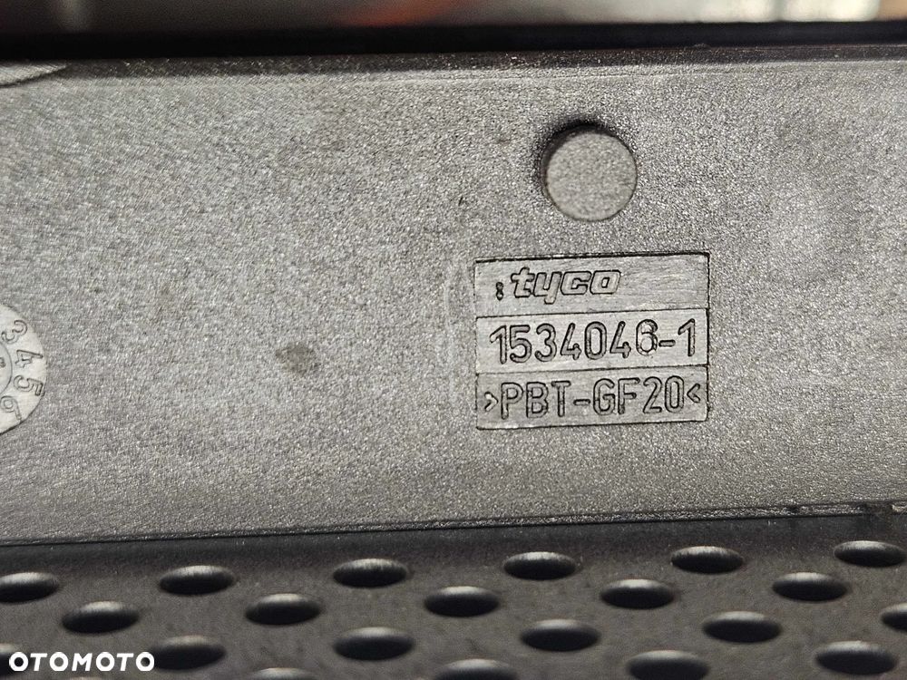 Wzmacniacz 4F0035223 4F0910223B Moduł Audio Głośnikow Radia Tuner Radia Aplituner Audi A6 C6 - 6