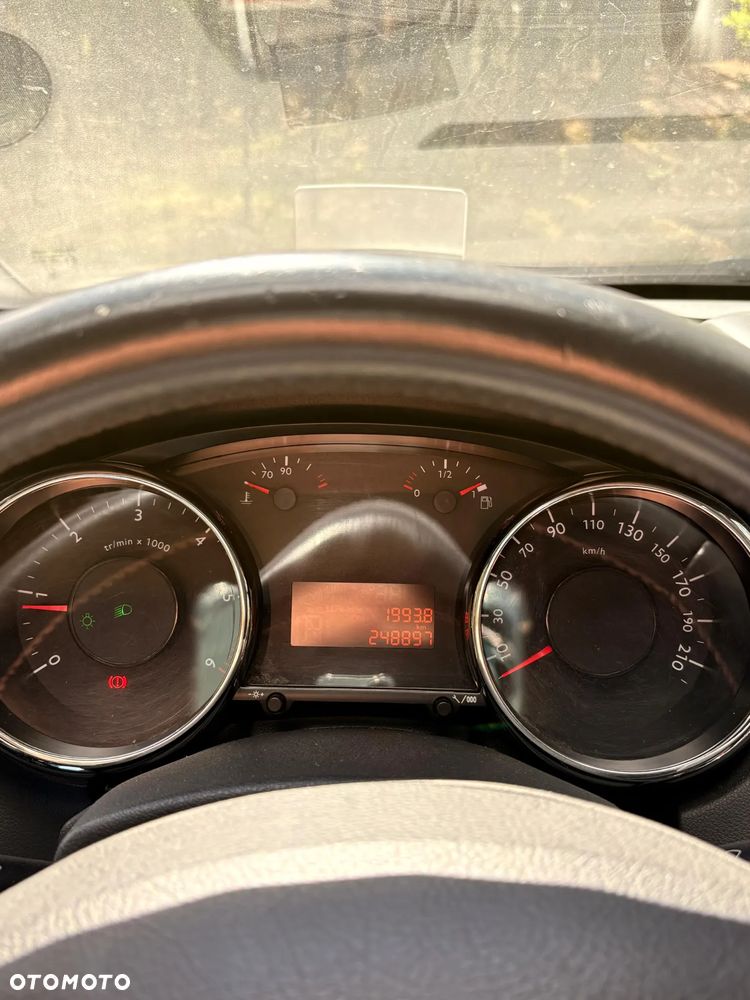 Peugeot 5008 2.0 HDi Active 7os - 3