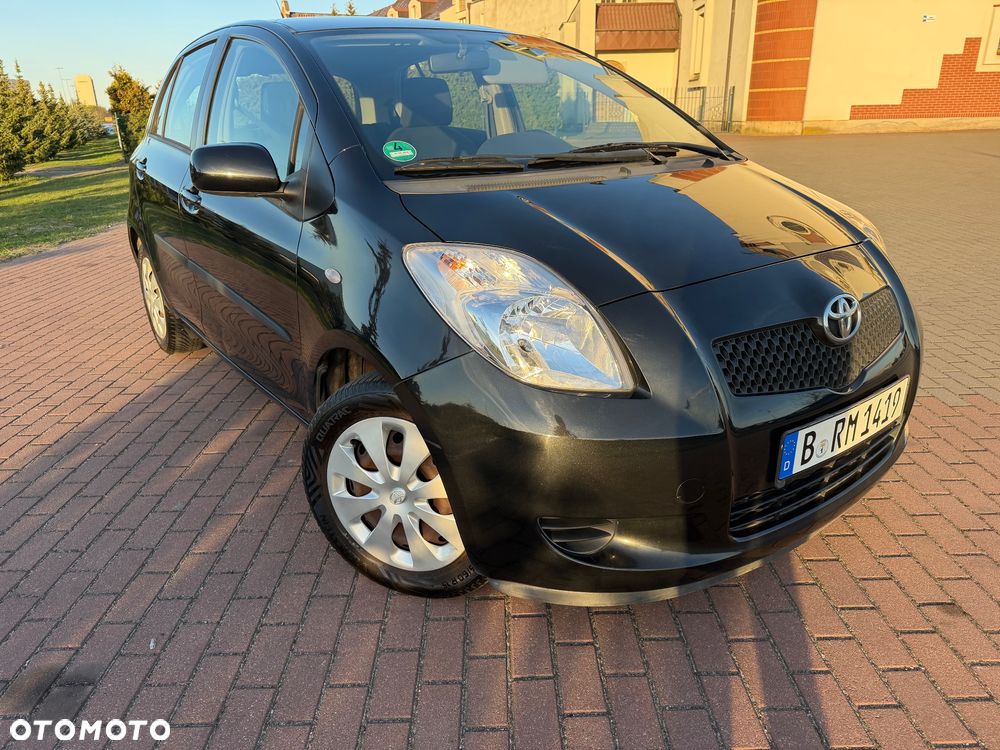 Toyota Yaris 1.3 VVT-i Multi Mode Sol - 2