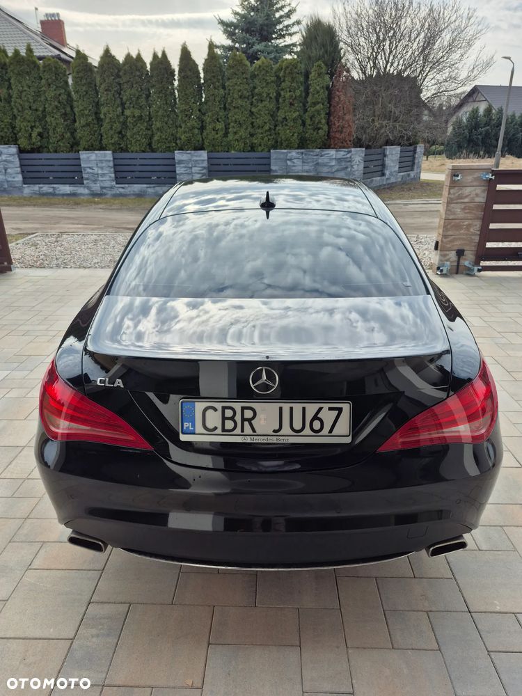 Mercedes-Benz CLA 180 Urban - 4