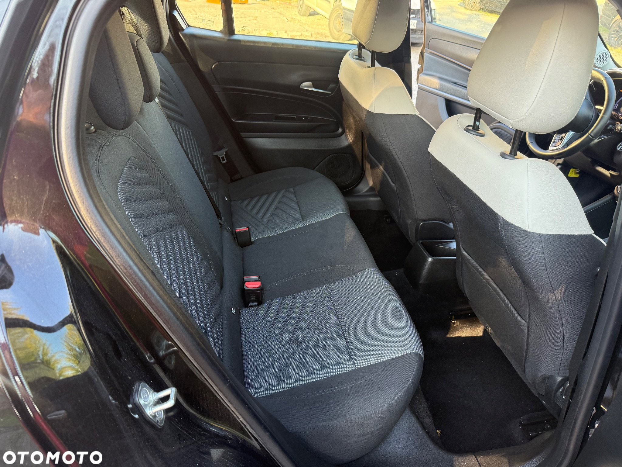 Fiat 600 1.2 Turbo Hybrid eDCT - 17