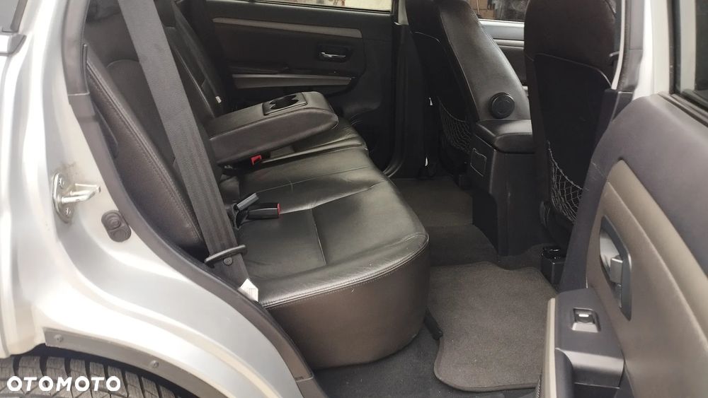 Mitsubishi Outlander 2.4 4WD Inform - 28