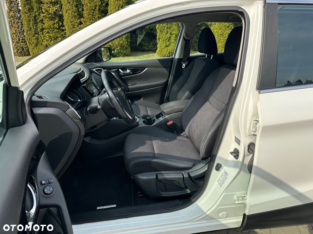 Nissan Qashqai 1.2 DIG-T Tekna - 19