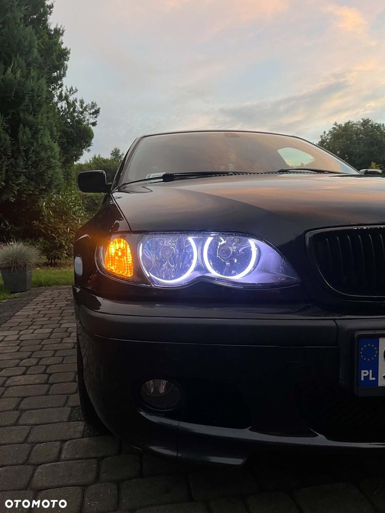 BMW Seria 3 318i - 4