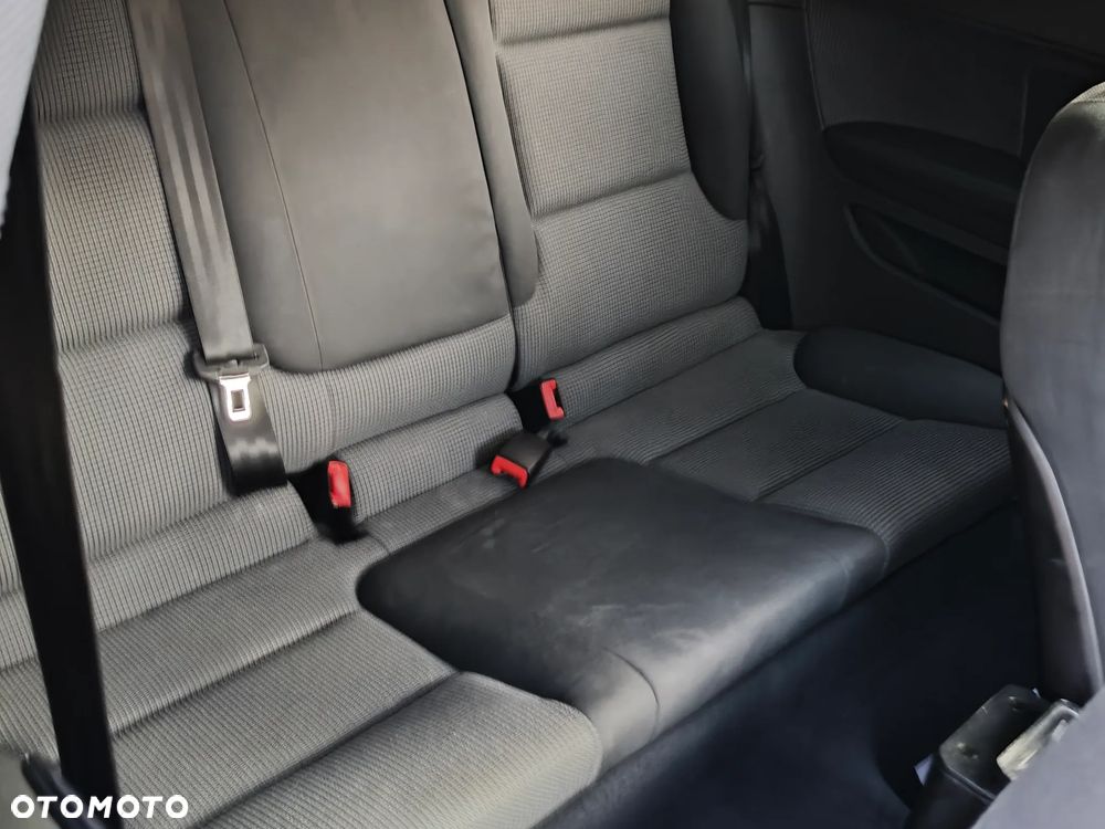 Audi A3 3-drzwiowe 1.9 TDI Ambiente - 18