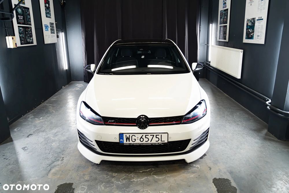 Volkswagen Golf GTI (BlueMotion Technology) DSG Performance - 8