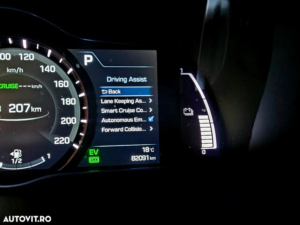 Hyundai IONIQ - 38