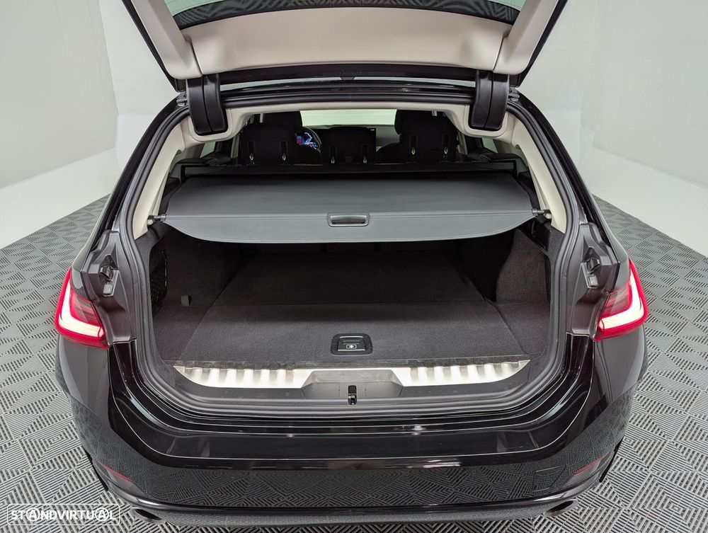 BMW 320 e Line Sport Auto - 37