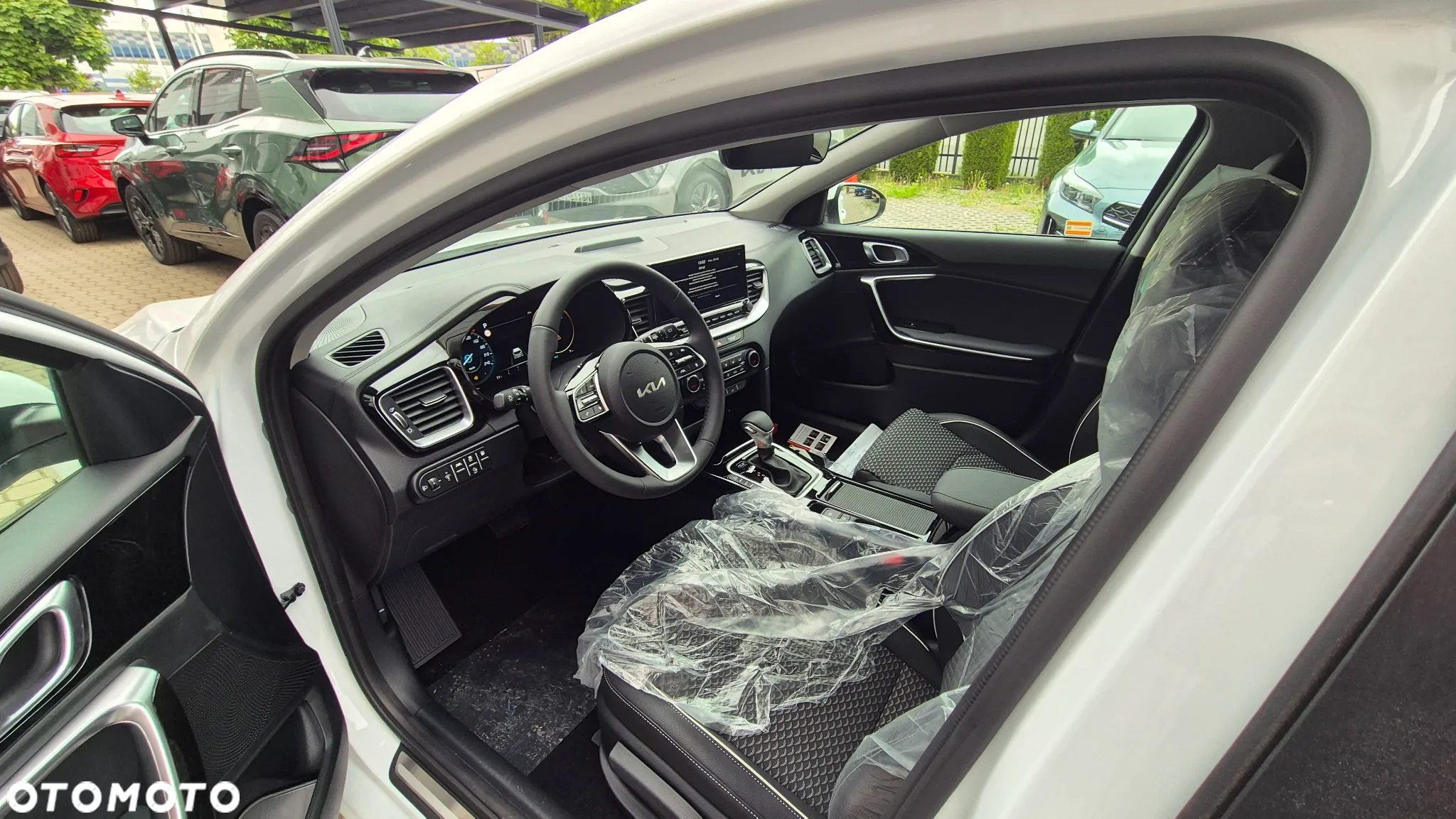 Kia Ceed 1.6 GDI PHEV Business Line DCT - 12