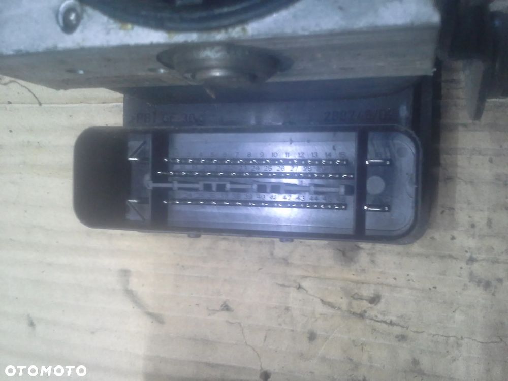 Audi A3 8P Volkswagen Touran pompa hamulcowa abs 1K0614517AE  1K0907379AC plus wtyczka z wiązką - 9