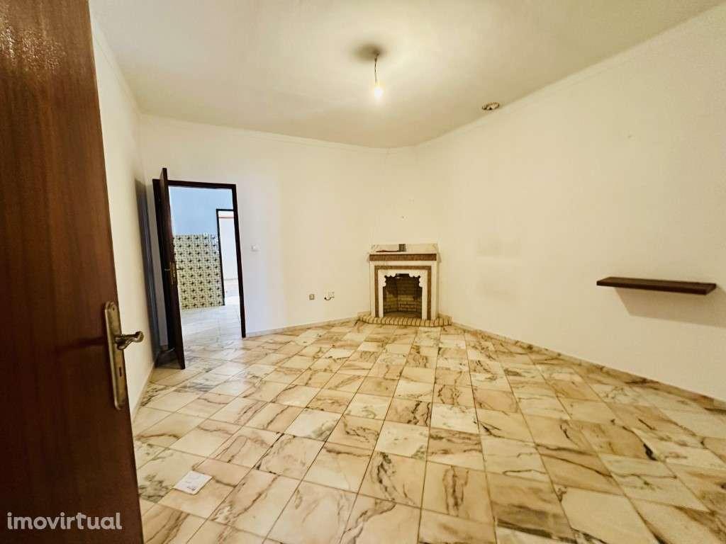 Moradia tipologia T3 - Grande imagem: 4/28