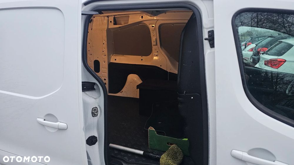 Citroën BERLINGO LONG - 15