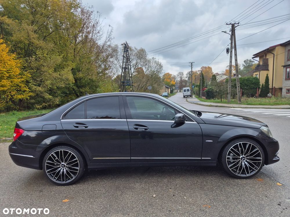 Mercedes-Benz Klasa C 180 BlueEFFICIENCY Avantgarde - 5