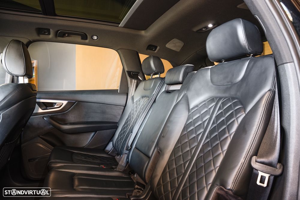 Audi SQ7 4.0 TDI quattro tiptronic - 13