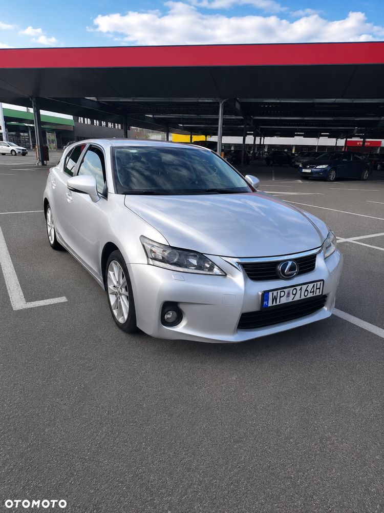 Lexus CT - 1