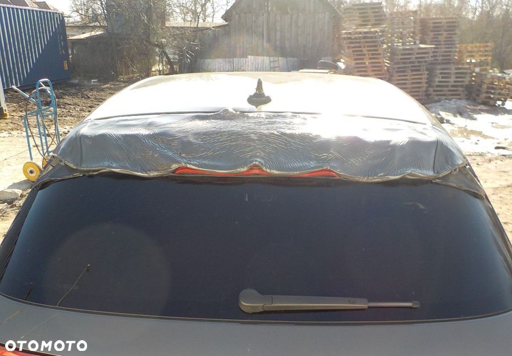 Volkswagen Golf - 11