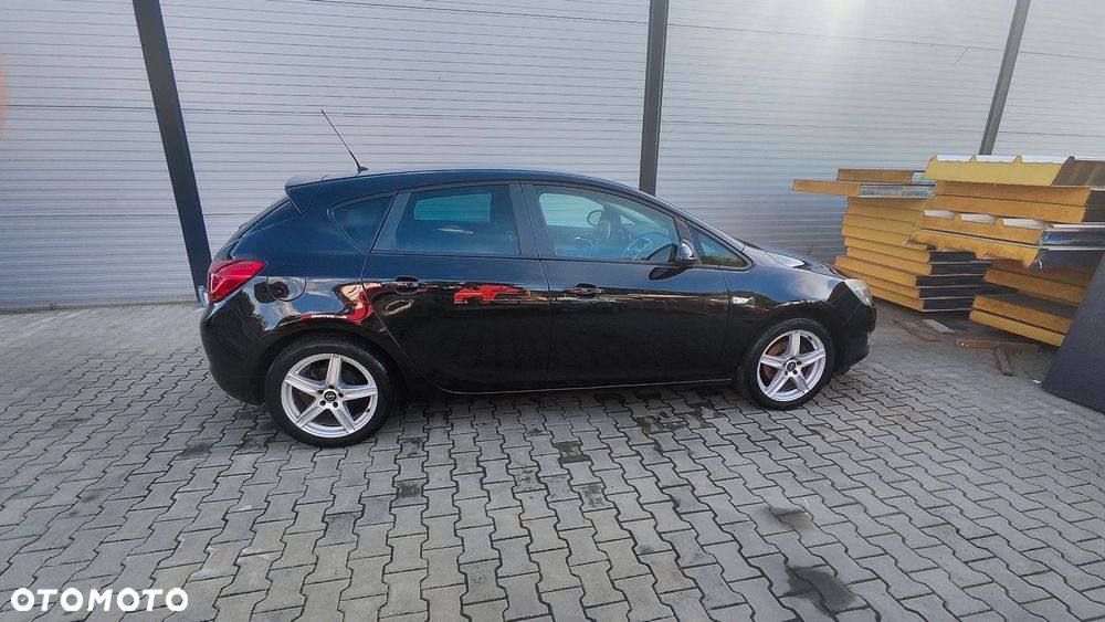 Opel Astra 1.4 T Sport - 8