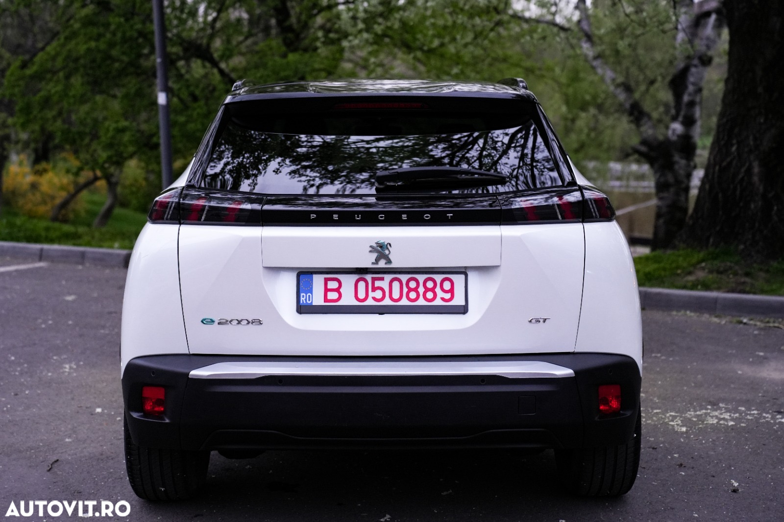 Peugeot 2008 e-2008 50 kWh GT - 4