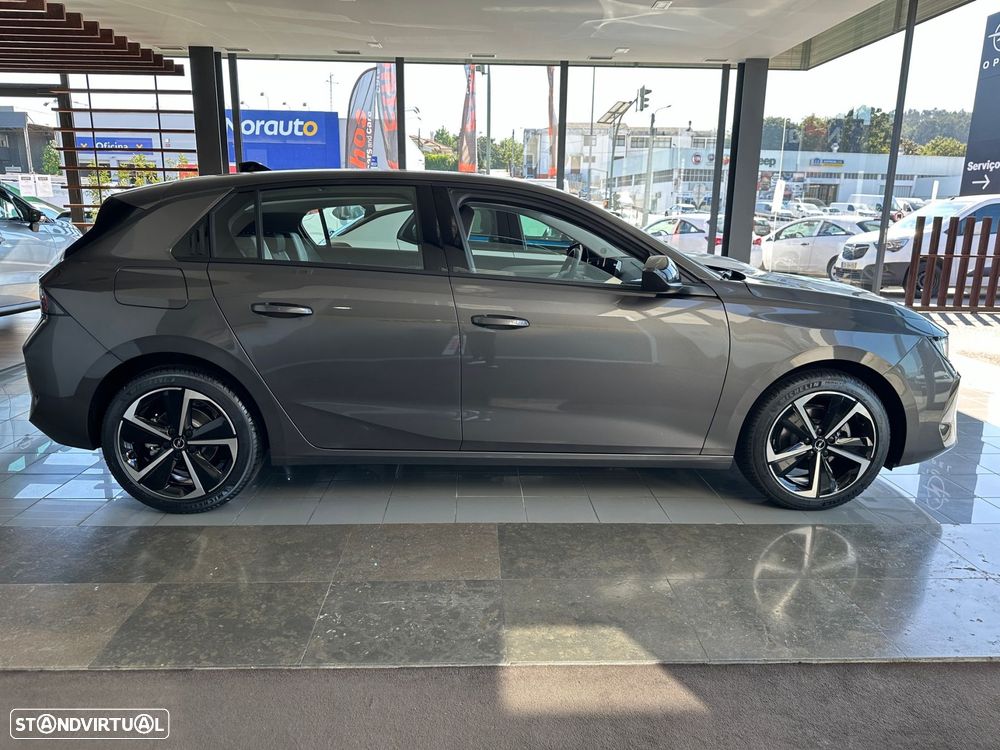 Opel Astra 1.2 T Edition - 3