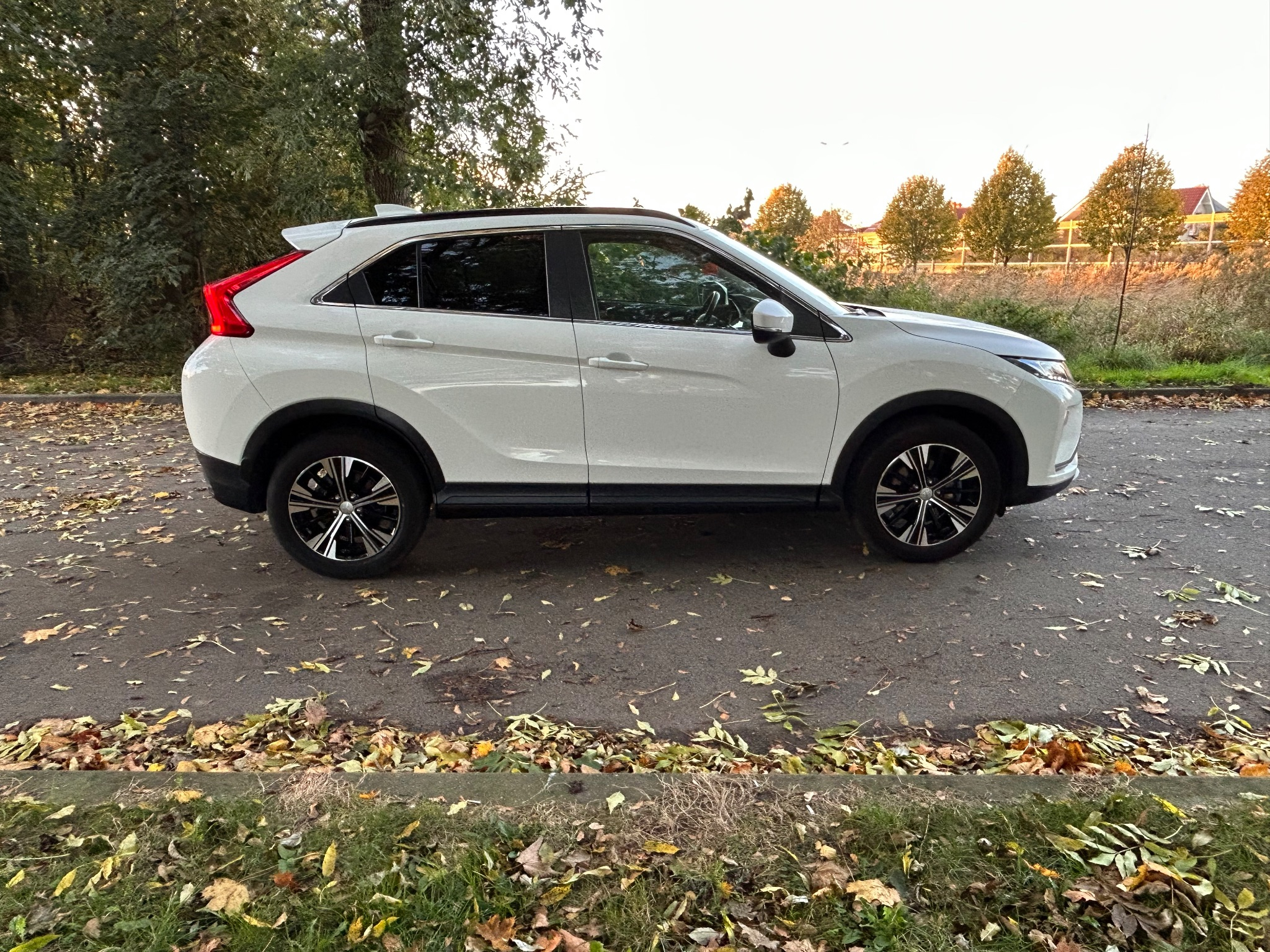 Mitsubishi Eclipse Cross 1.5 T Invite Plus - 4