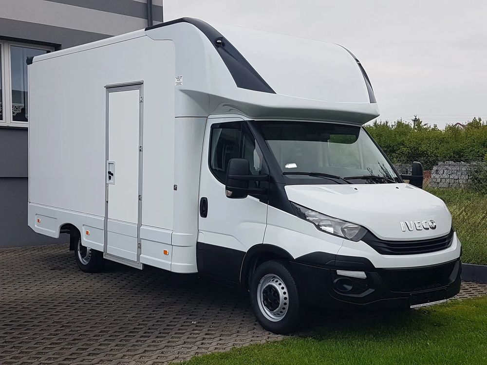 Używany Iveco DAILY KONTENER NISKOPODŁOGOWY 4,31x2,23x2,42 SKLEP ...