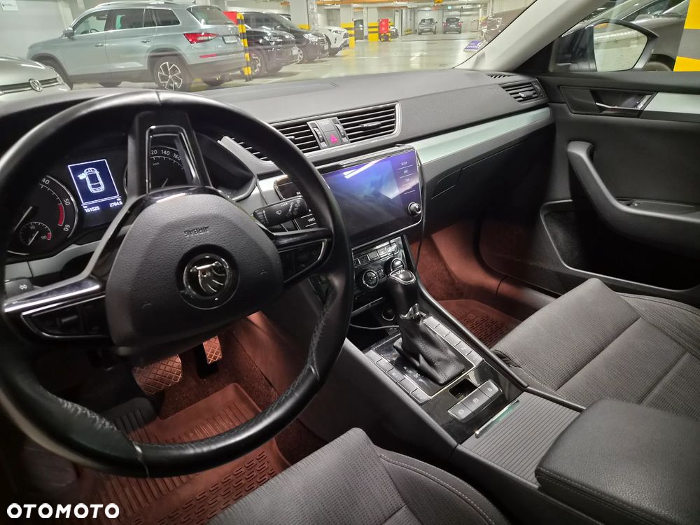 Skoda Superb 2.0 TDI Ambition DSG - 12