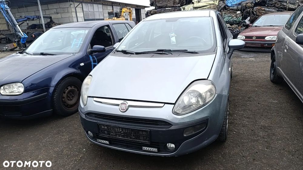 35500 fiat grande punto evo 1.4 8v na części lakier 595A - 1