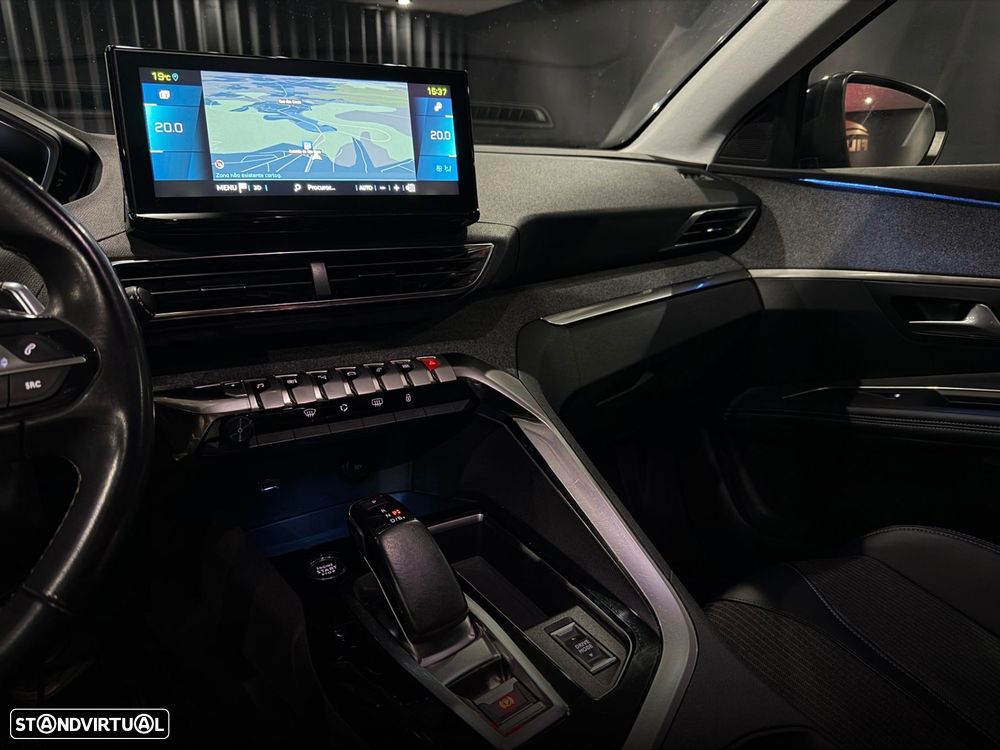 Peugeot 3008 1.6 Hybrid Allure e-EAT8 - 18