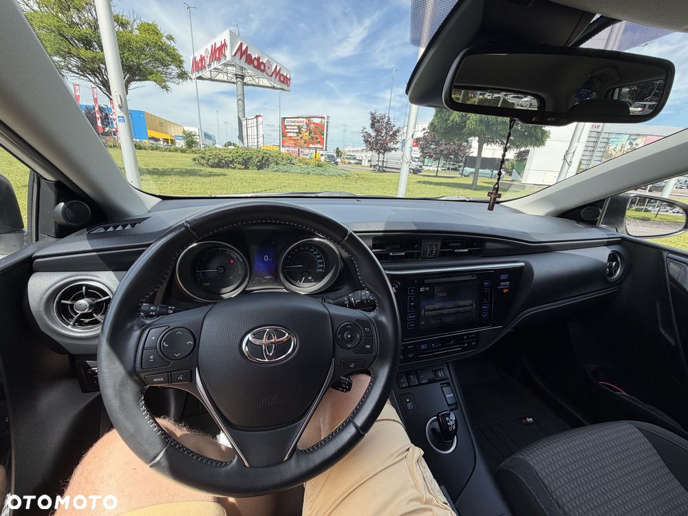 Toyota Auris - 9