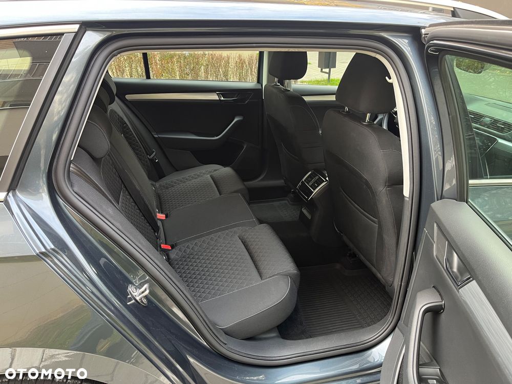 Skoda Superb 2.0 TDI SCR Ambition DSG - 7