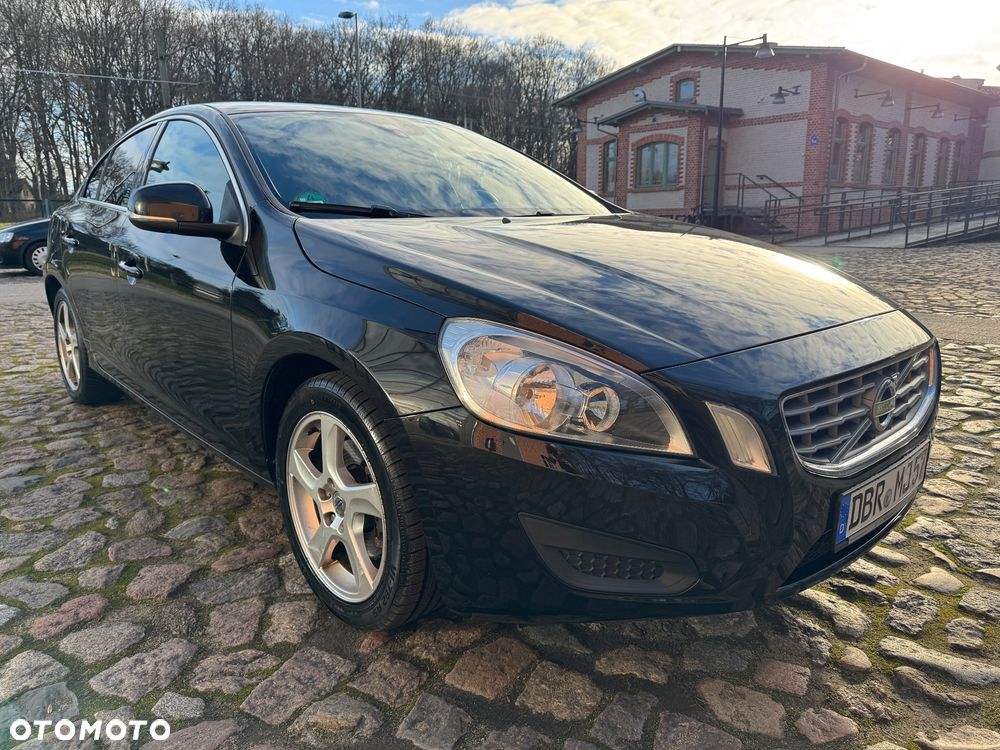 Volvo S60 - 2