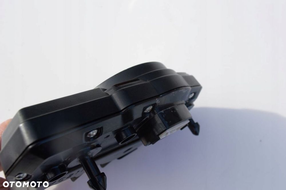 SUZUKI GSXR 600/750 K8 K9 LICZNIK ZEGARY - 7