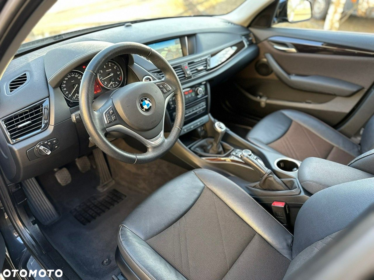 BMW X1 xDrive20i xLine - 16