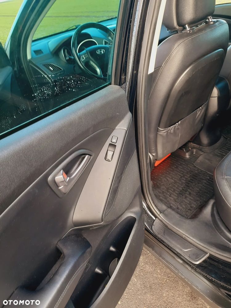 Hyundai ix35 - 12