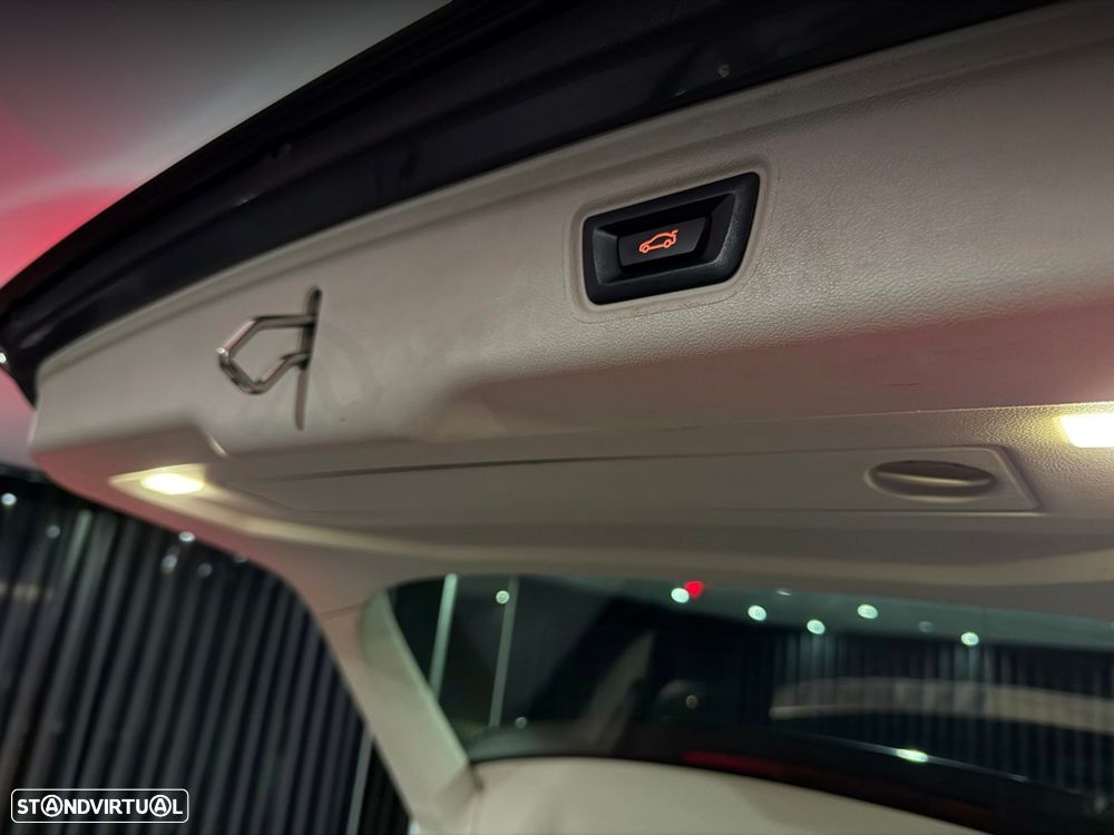 BMW 330 e Corporate Edition Auto - 40