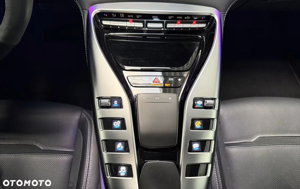 Mercedes-Benz AMG GT - 12