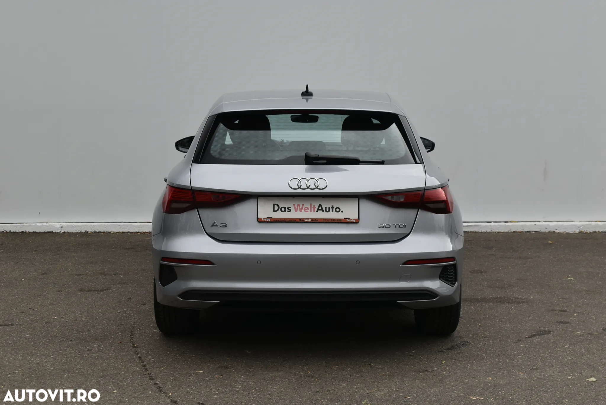 Audi A3 2.0 30 TDI Basic - 7
