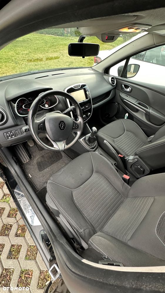 Renault Clio 1.2 16V Limited - 10