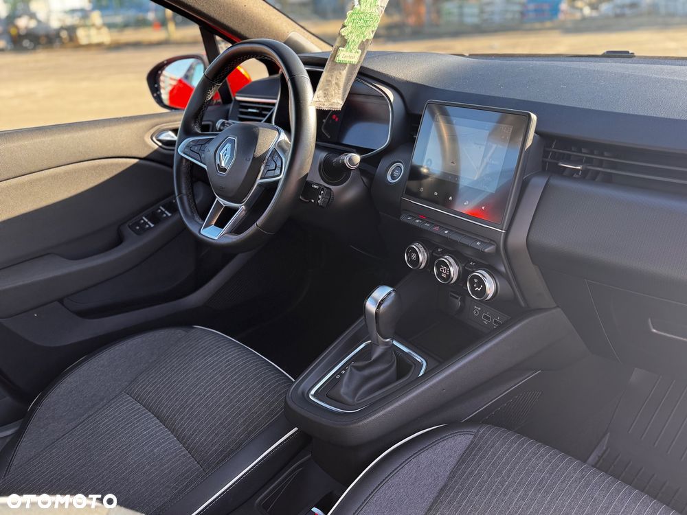 Renault Clio ver-tce-130-edc-gpf-intens - 9