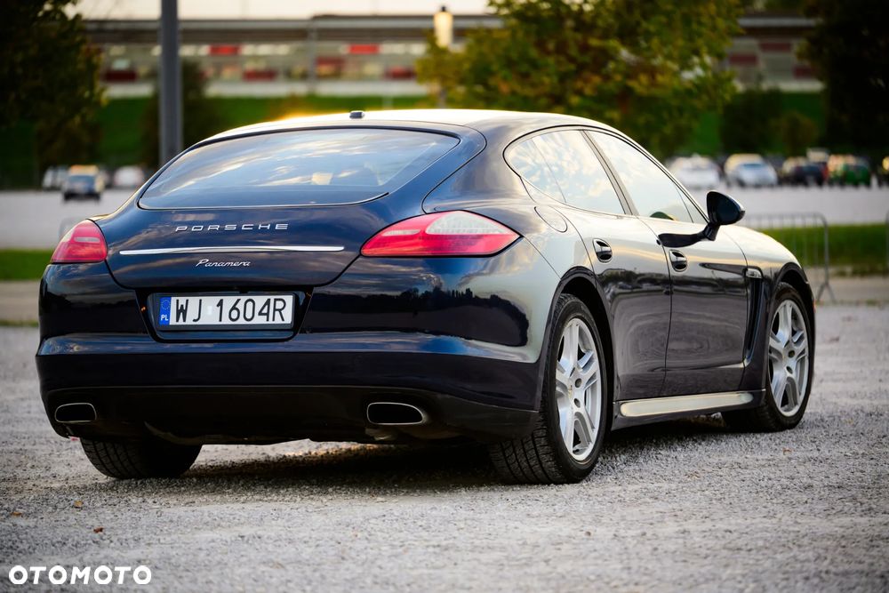 Porsche Panamera - 11