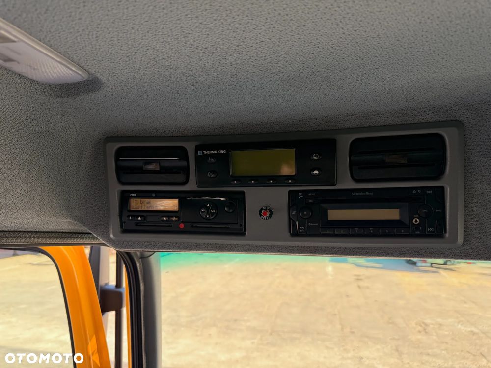 Mercedes-Benz Mercedes-Benz Atego 1324 Chłodnia 6,40 m + Winda 1500 kg | 223 tys. km | EURO 6 - 19