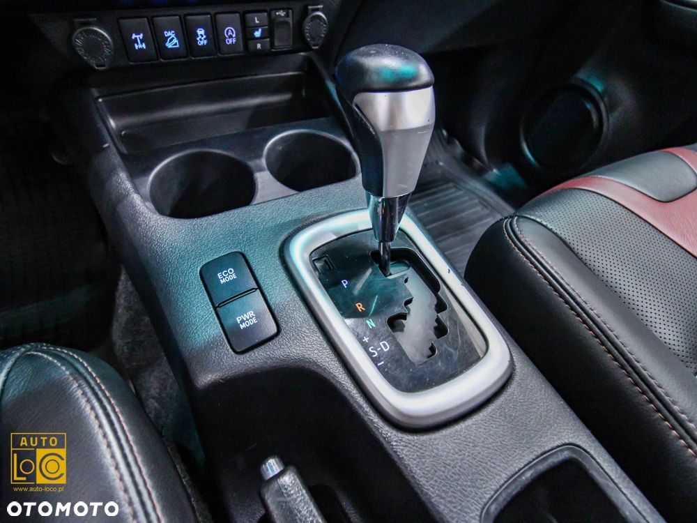 Toyota Hilux 2.4 D-4D Double Cab Selection 4x4 - 23