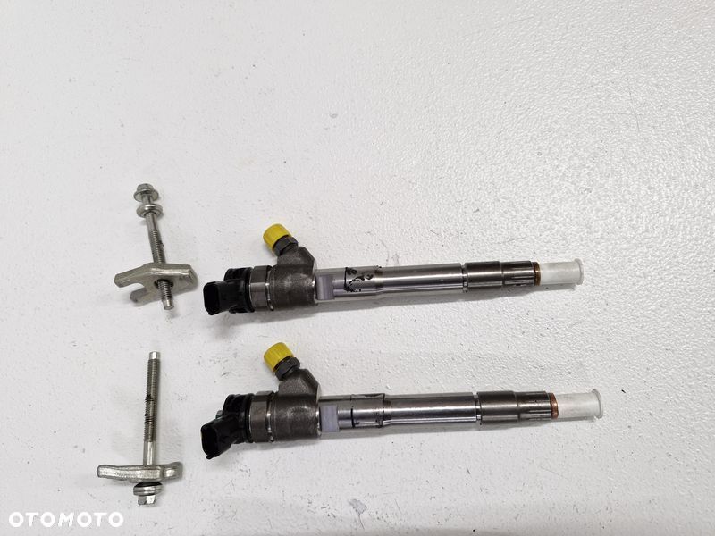 MEGANE SCENIC 4 IV NISSAN MERCEDES 1.7 DCI WTRYSKIWACZ WTRYSK PALIWA 0445110895 - 2