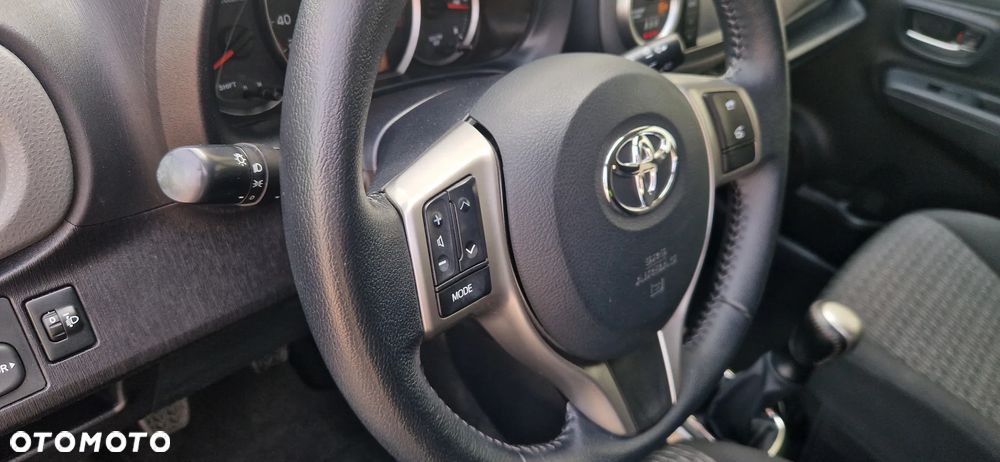 Toyota Yaris 1.0 VVT-i Style - 35