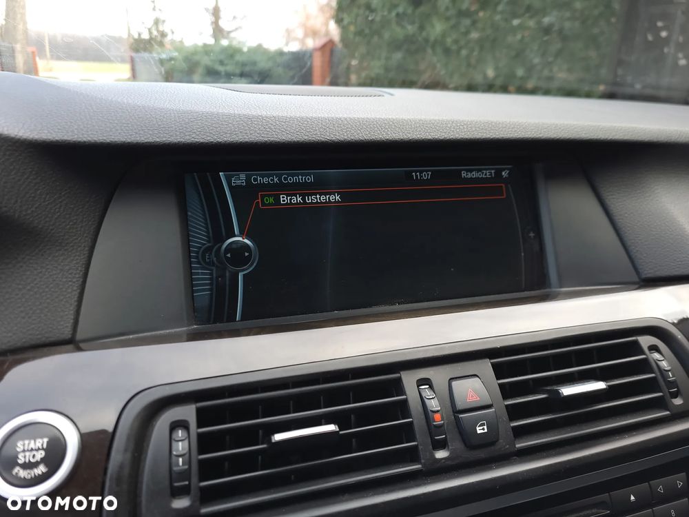 BMW Seria 5 528i - 21