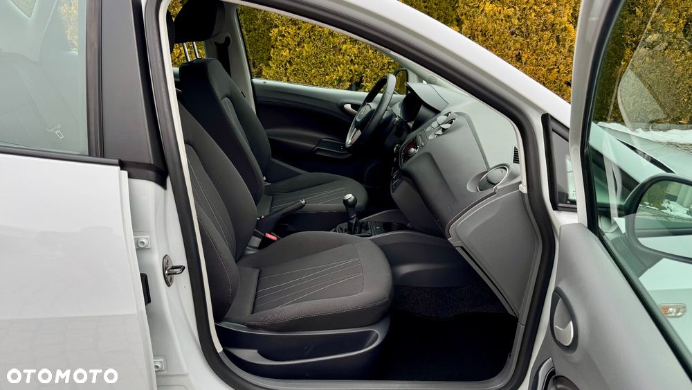 Seat Ibiza 1.4 16V Reference - 25