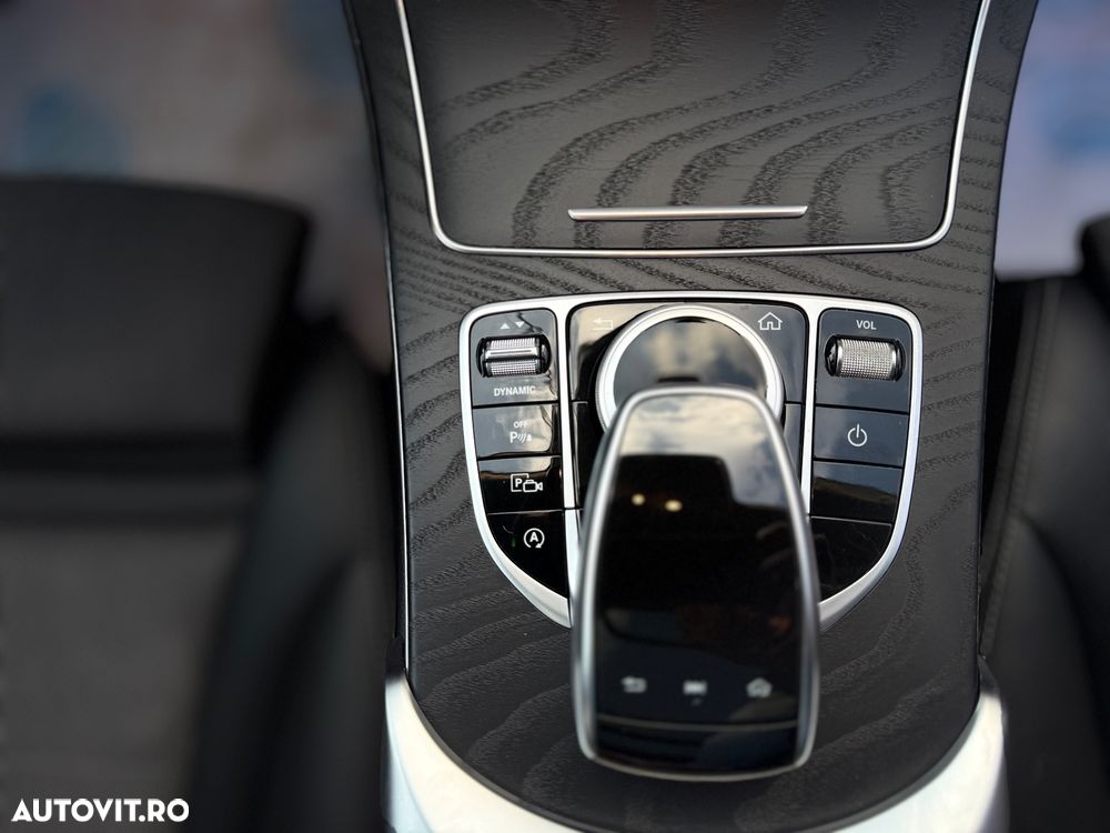 Mercedes-Benz C - 10