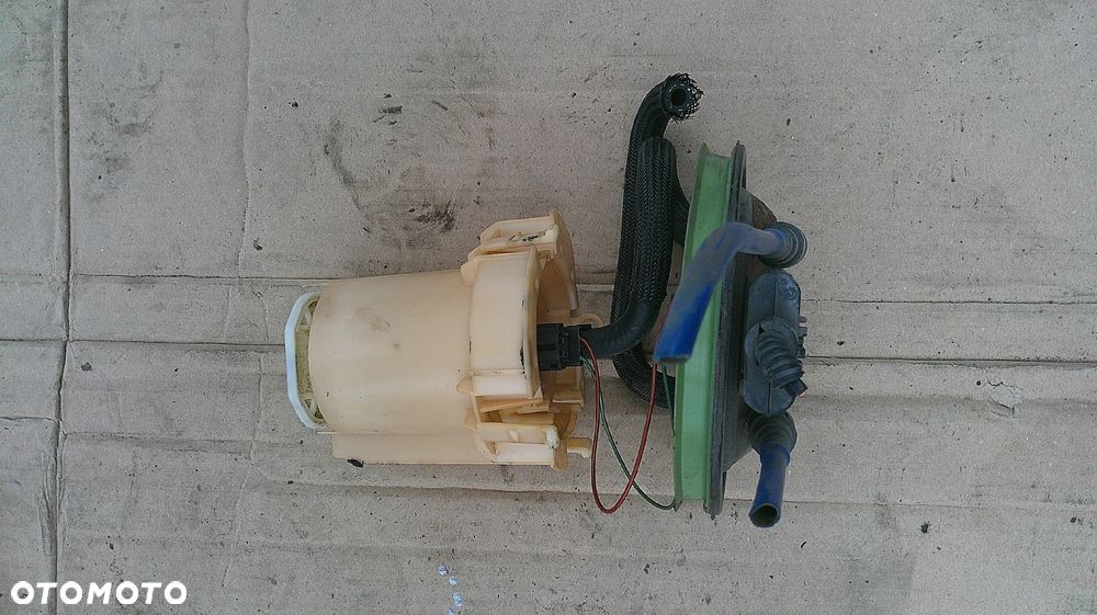 OPEL ZAFIRA A 2.0T POMPA PALIWA - 2