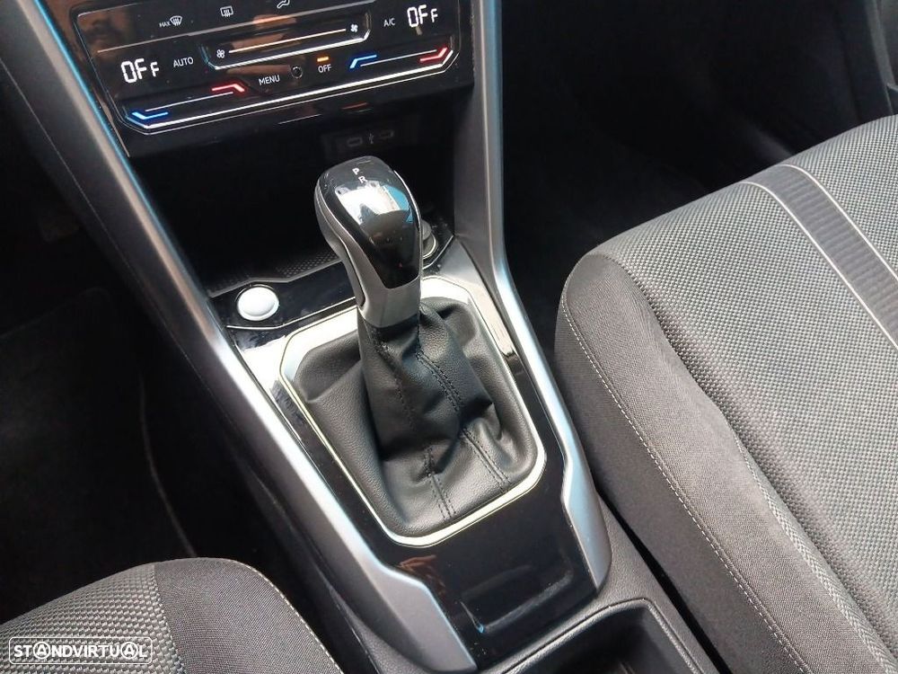 VW T-Roc 1.5 TSI Urban DSG - 31