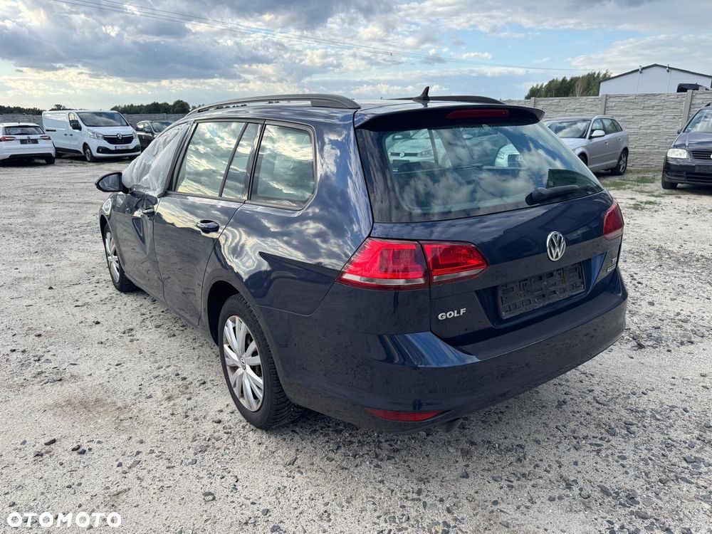 Volkswagen Golf 1.6 TDI Trendline - 5